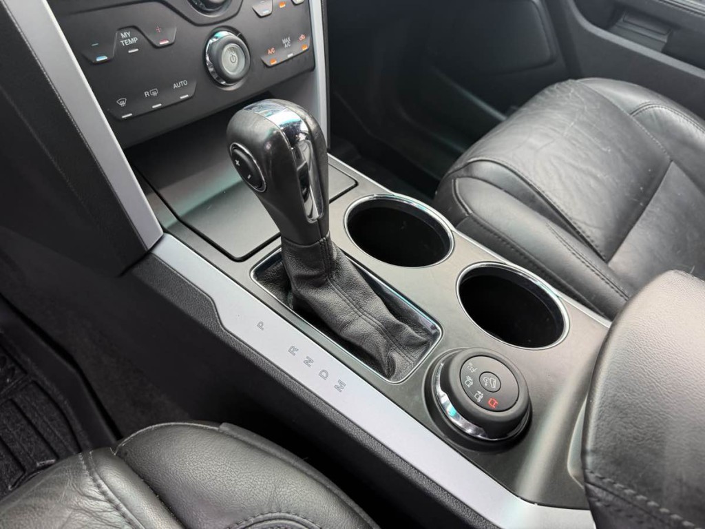 2013 Ford Explorer Image 18