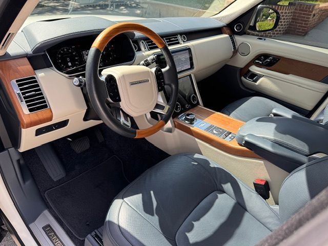 2018 Land Rover Range Rover Image 9