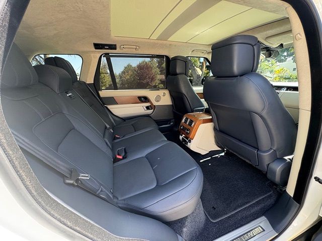 2018 Land Rover Range Rover Image 16