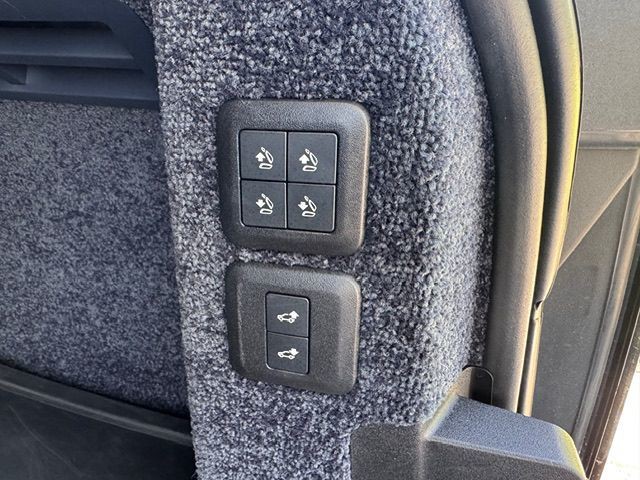 2018 Land Rover Range Rover Image 23