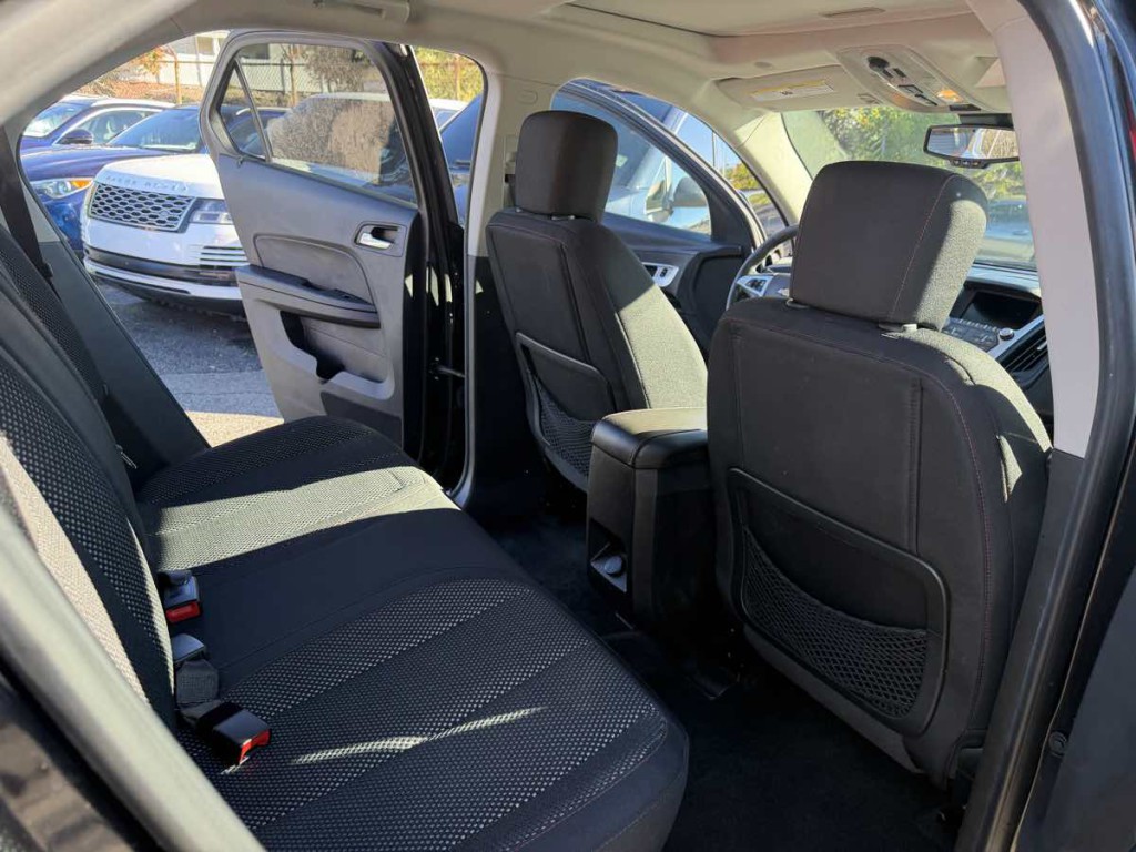 2015 Chevrolet Equinox Image 16