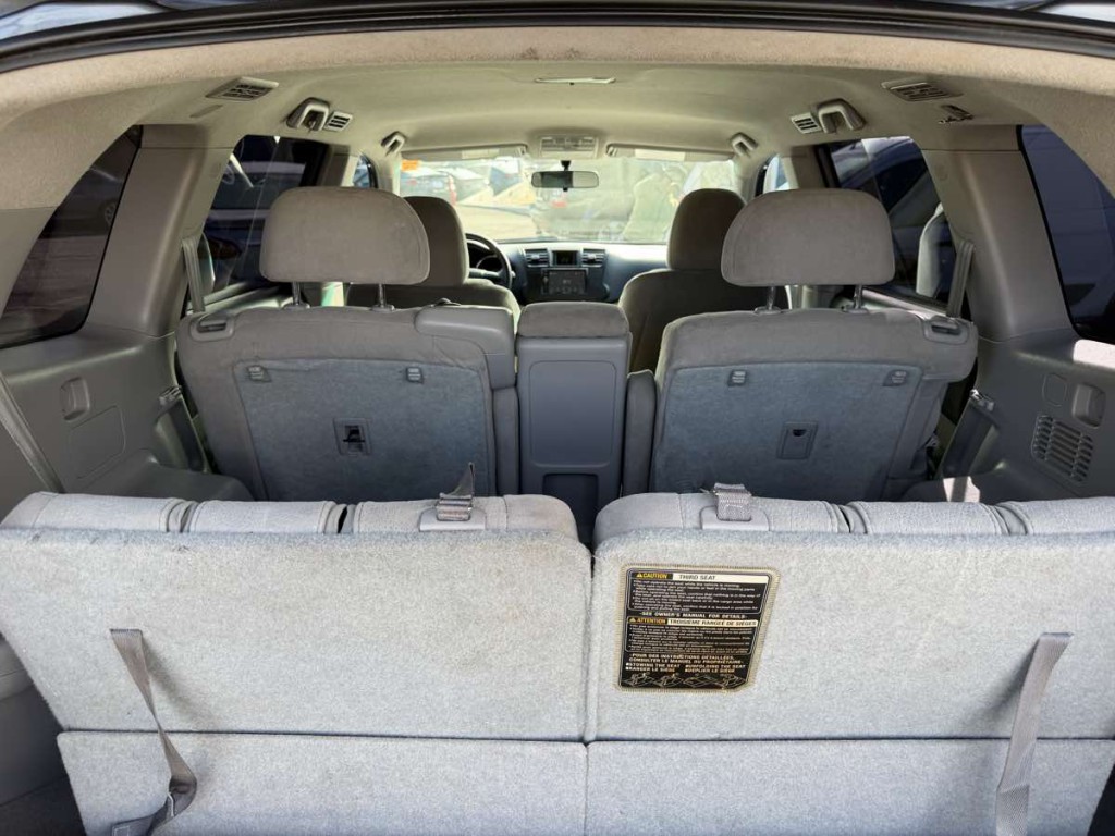 2011 Toyota Highlander Image 11