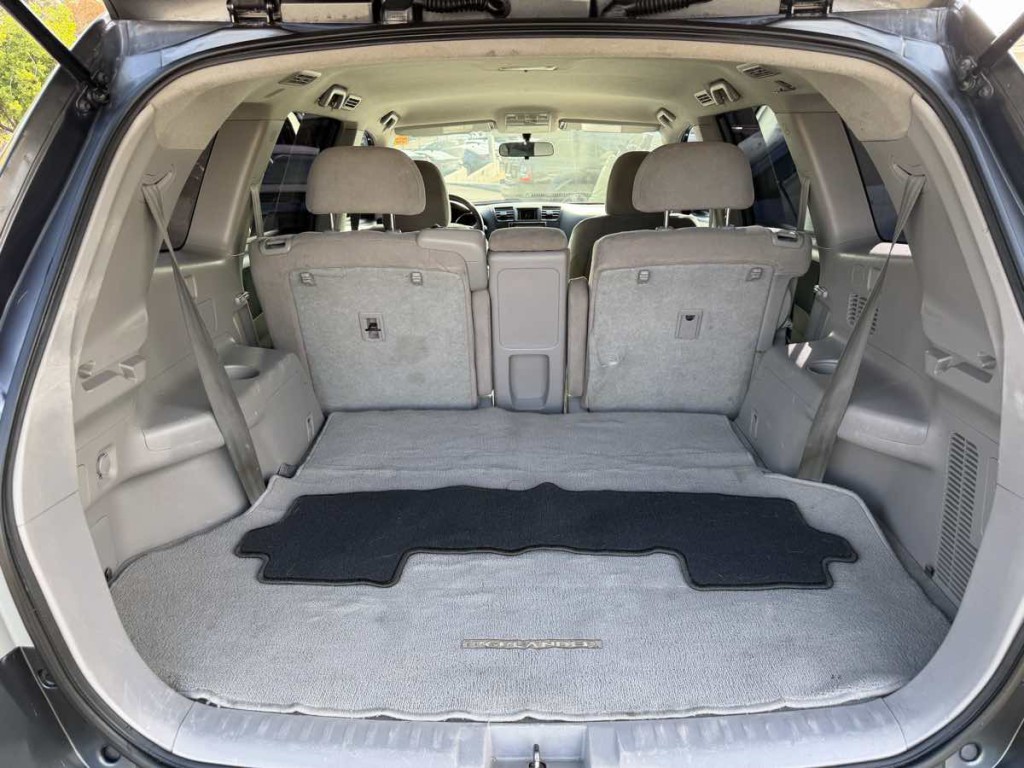 2011 Toyota Highlander Image 12