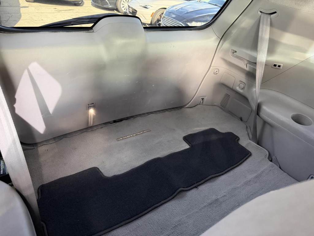 2011 Toyota Highlander Image 13