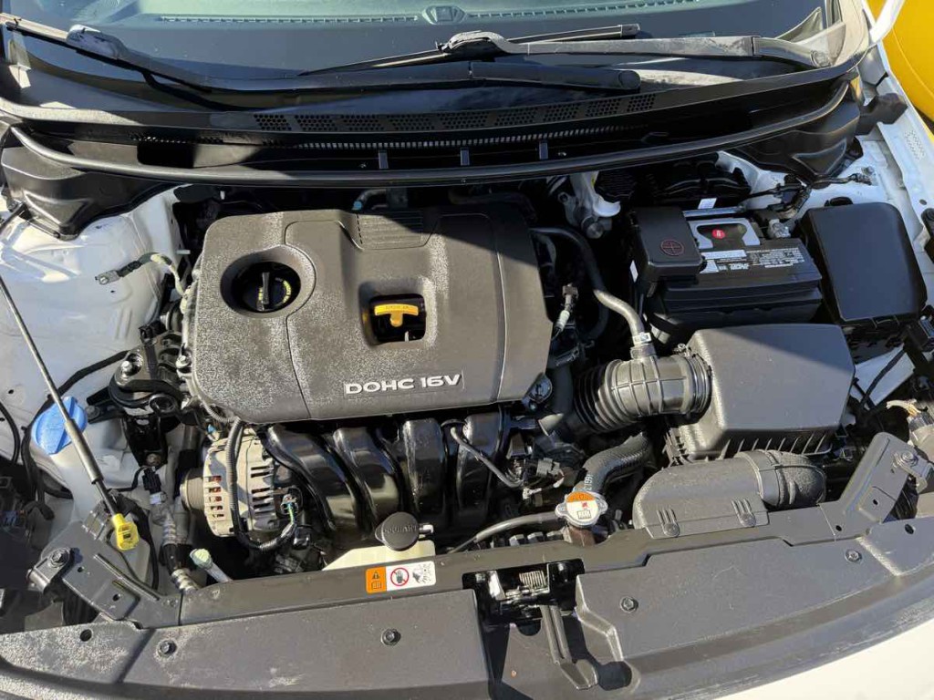 2017 Kia Forte Image 14