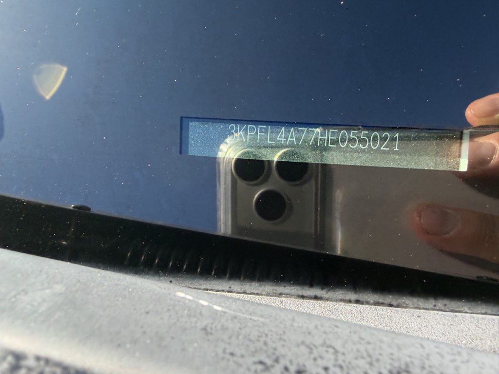 2017 Kia Forte Image 15