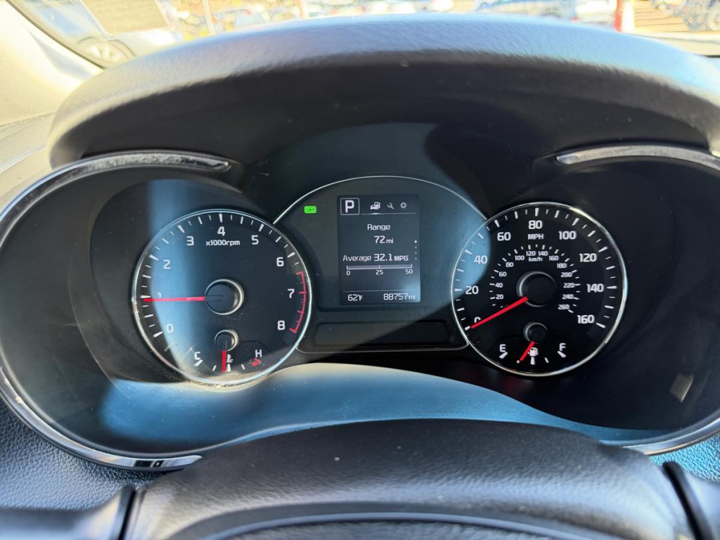 2017 Kia Forte Image 23