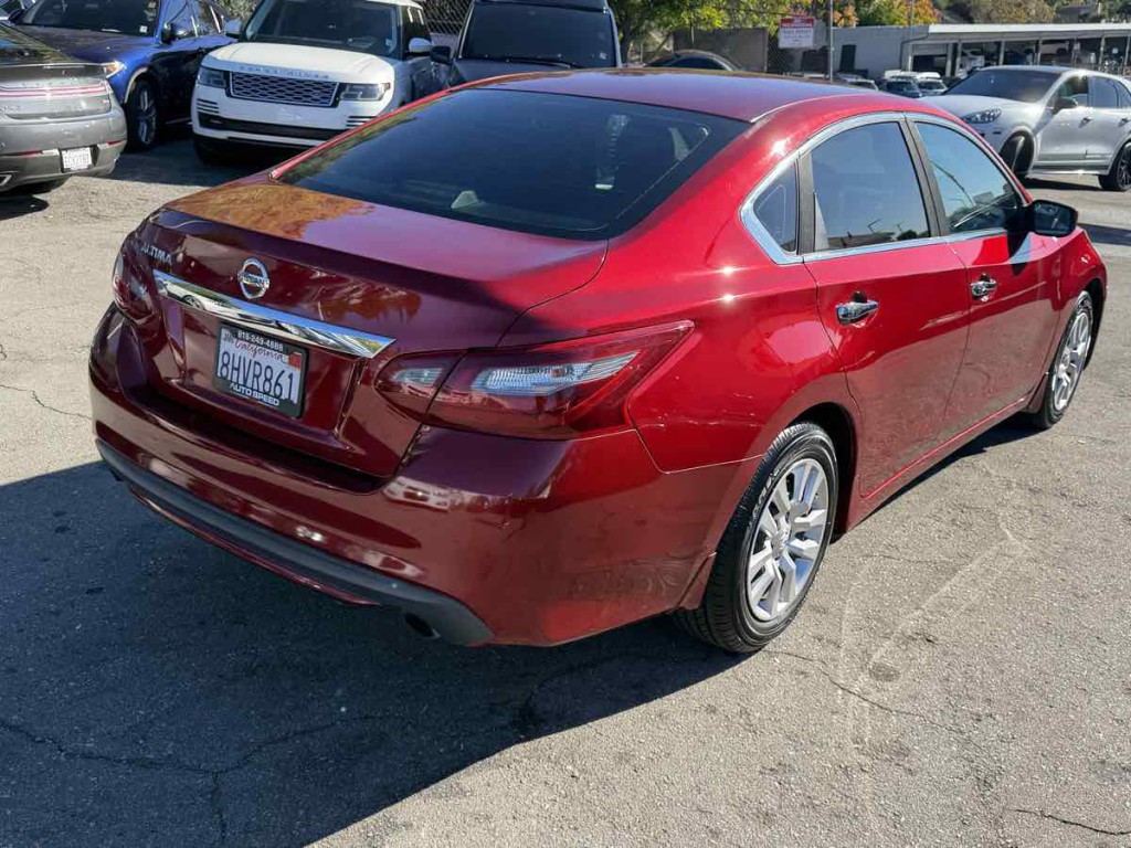 2018 Nissan Altima Image 6