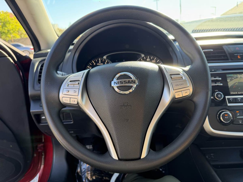2018 Nissan Altima Image 12