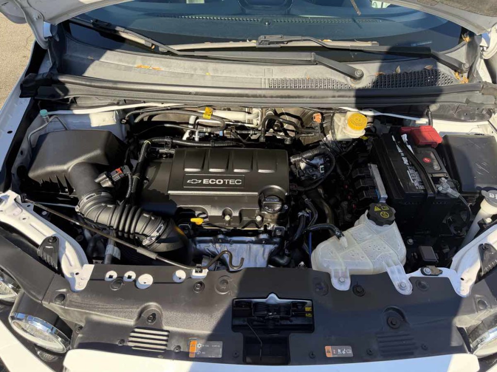 2014 Chevrolet Sonic Image 13