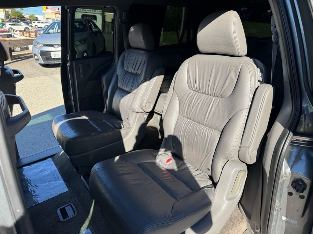 2009 Honda Odyssey Image 17