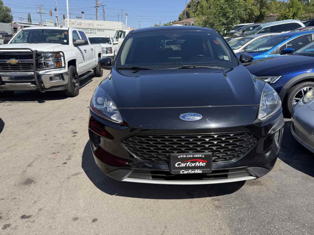 2020 Ford Escape Image 2