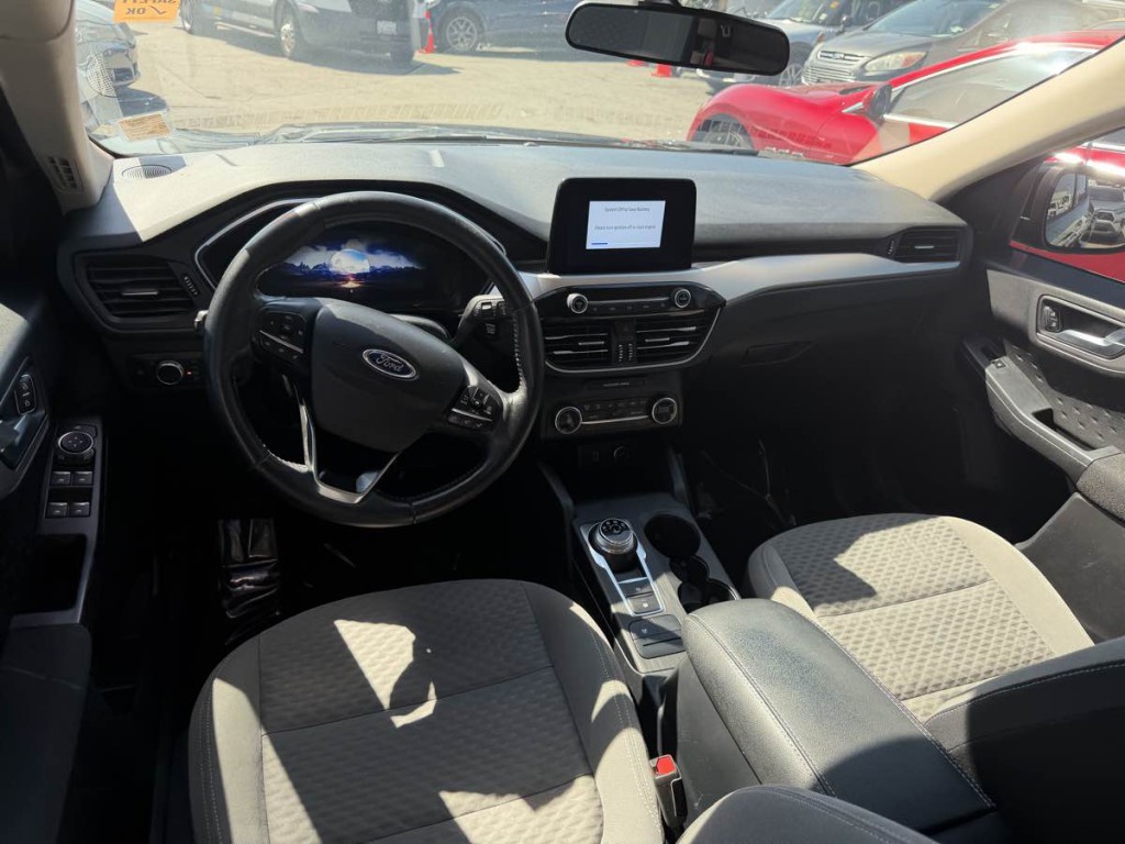 2020 Ford Escape Image 10