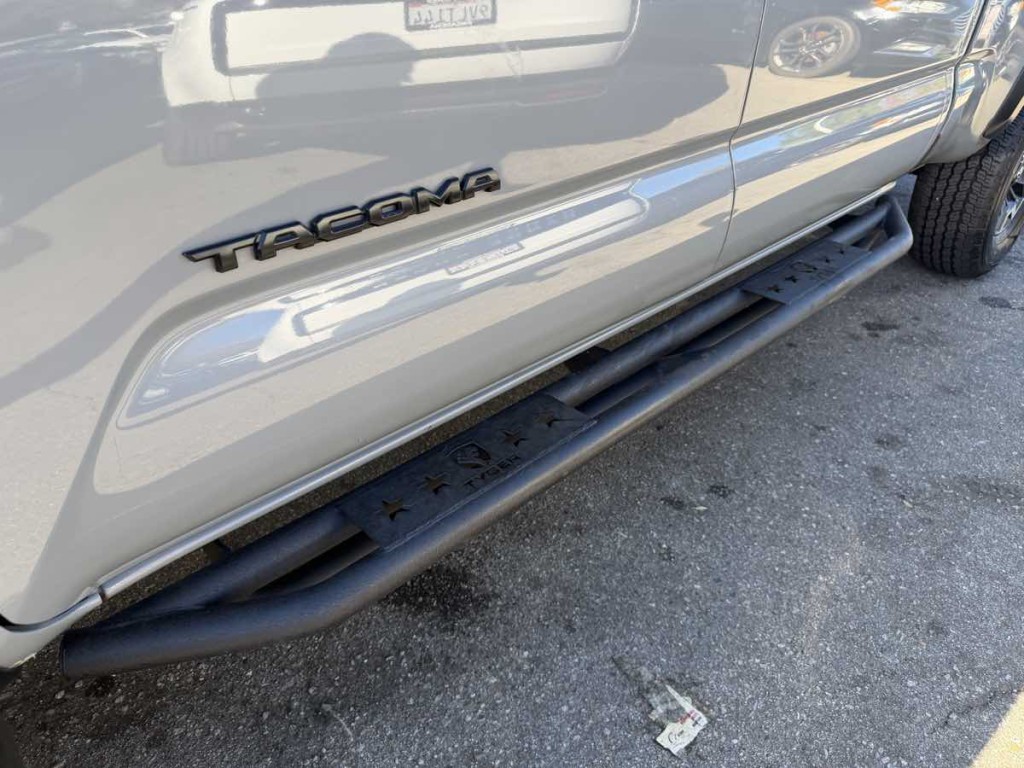 2021 Toyota Tacoma Image 9