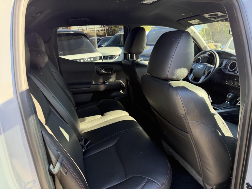 2021 Toyota Tacoma Image 20