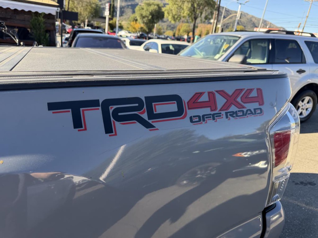 2021 Toyota Tacoma Image 11