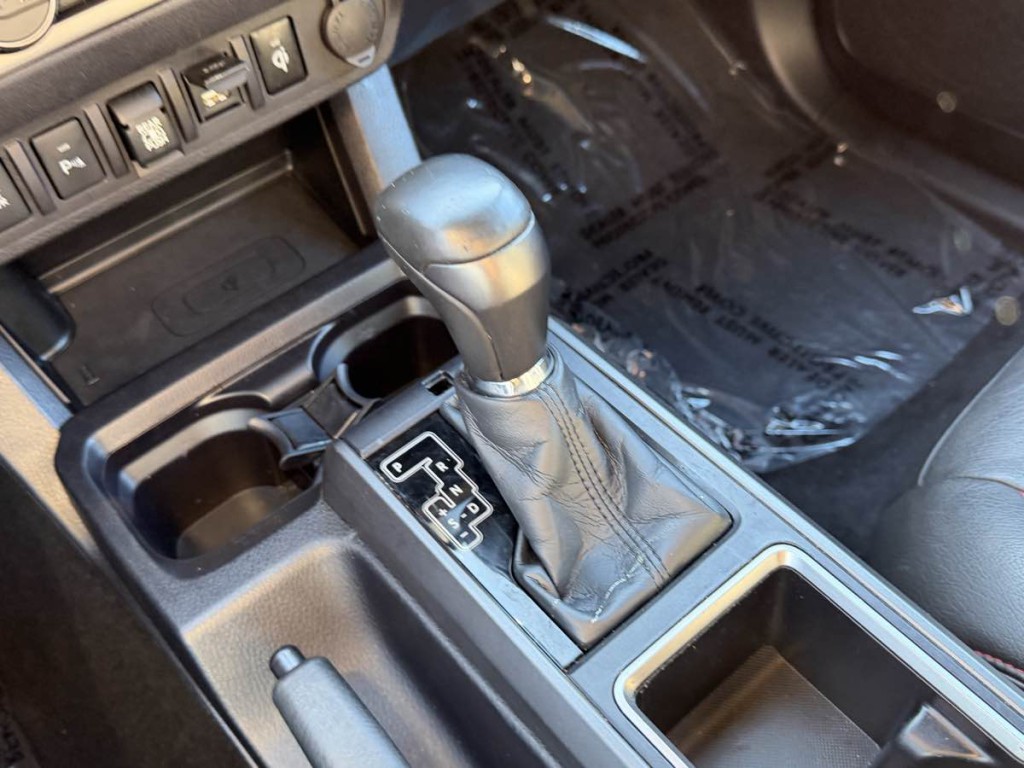 2021 Toyota Tacoma Image 19