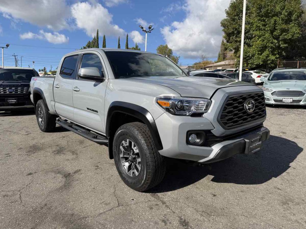 2021 Toyota Tacoma Image 1