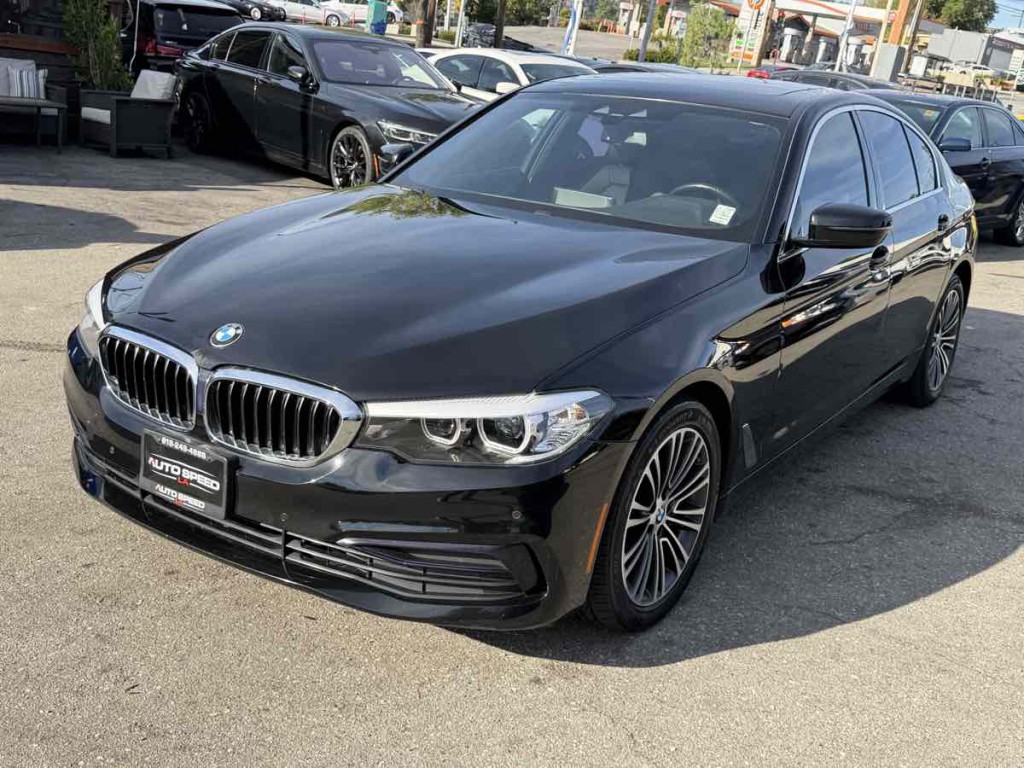 2019 BMW 5 Series Image 3