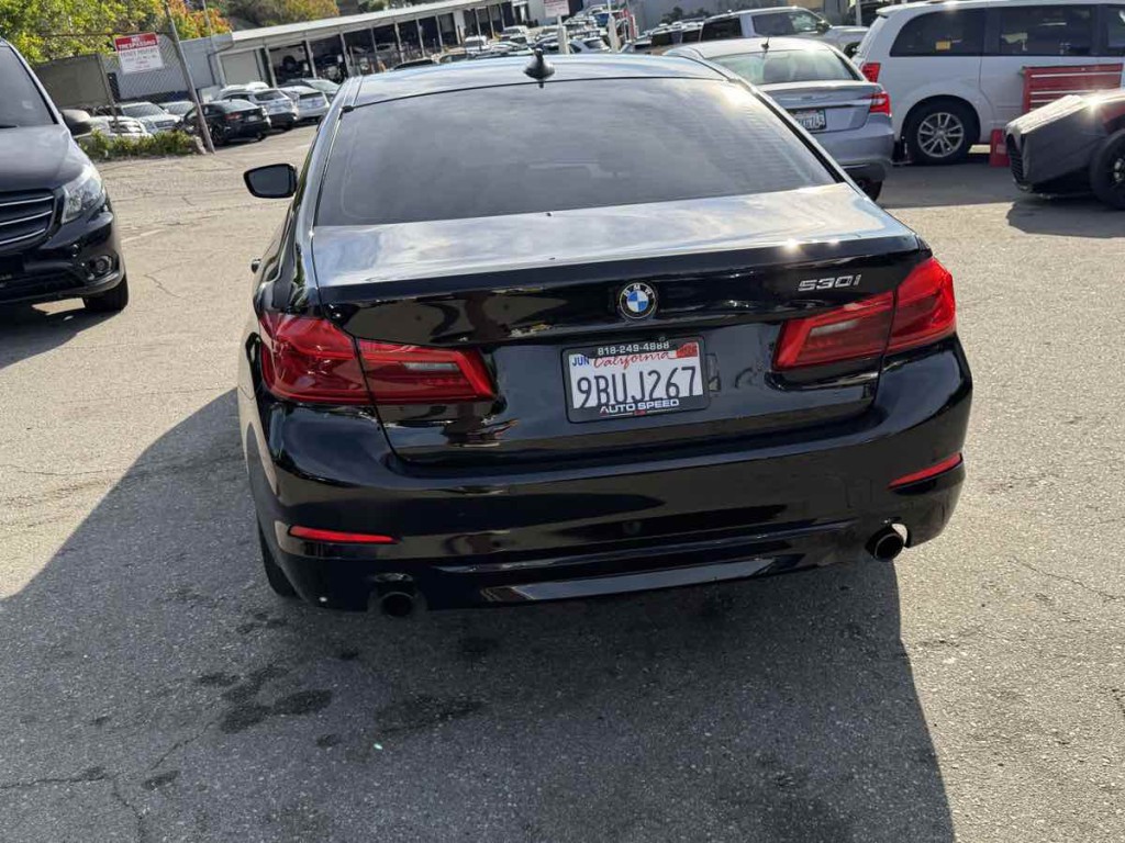 2019 BMW 5 Series Image 6