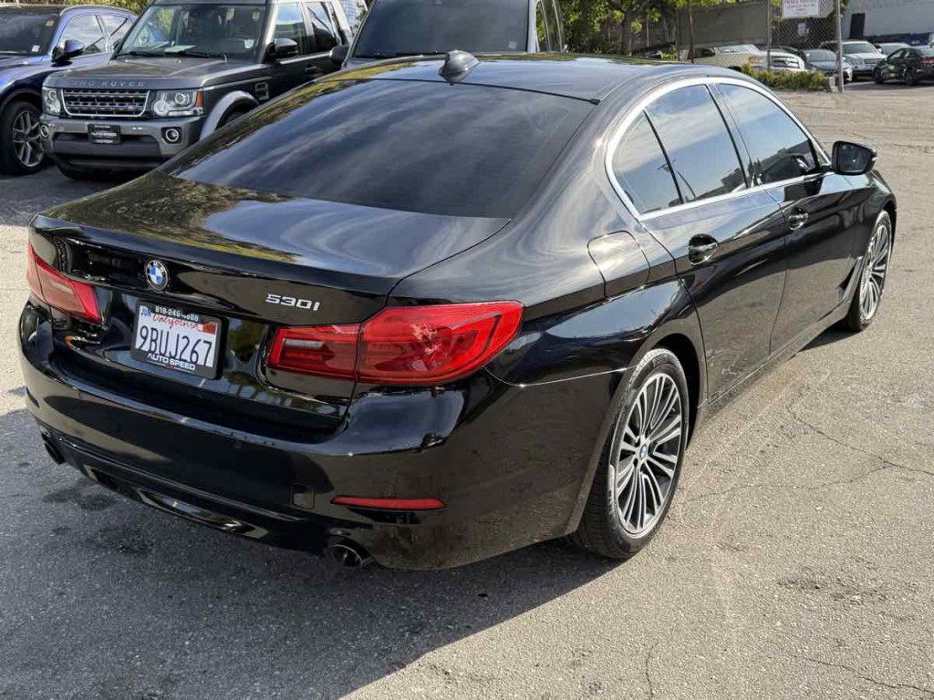 2019 BMW 5 Series Image 7