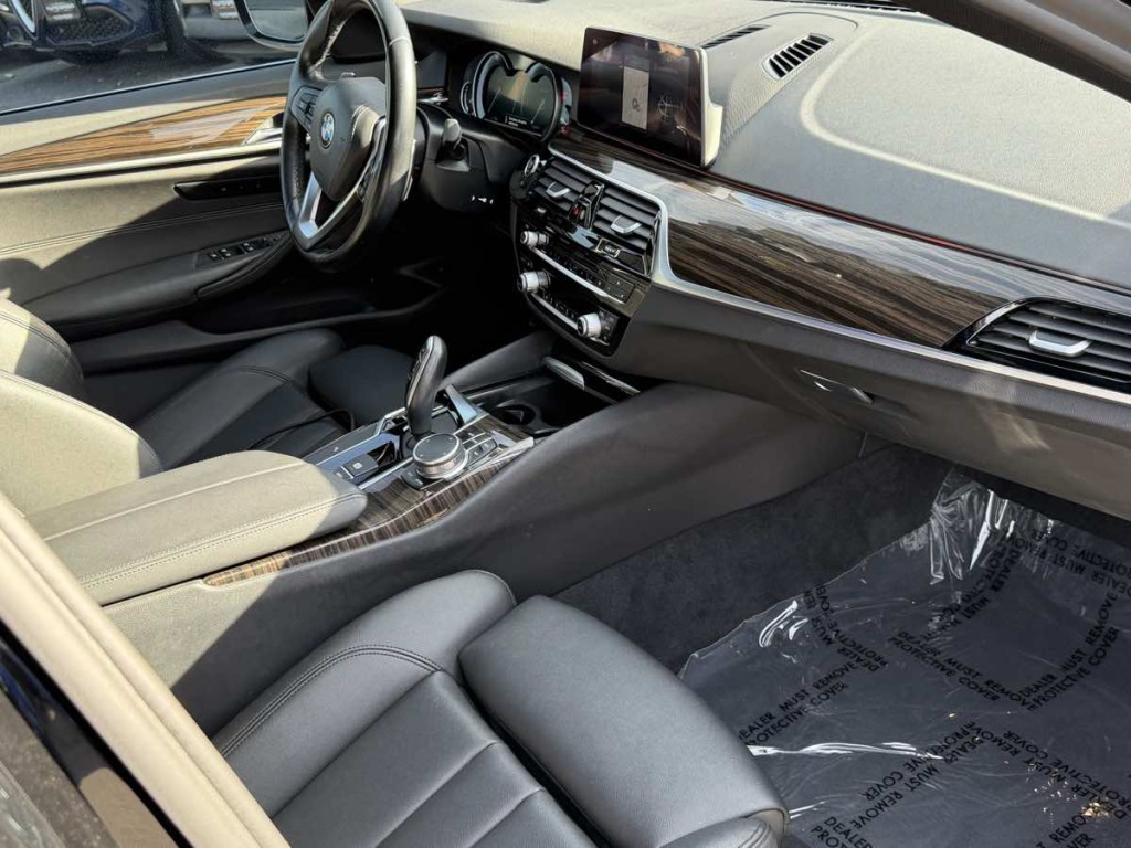 2019 BMW 5 Series Image 8