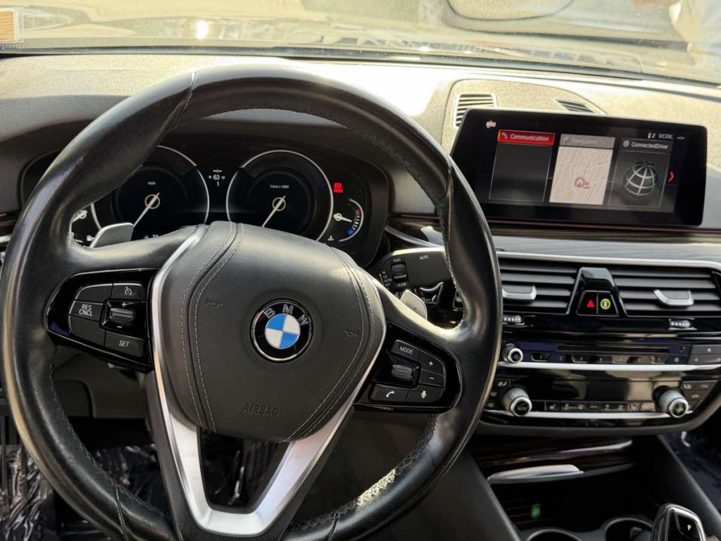2019 BMW 5 Series Image 13