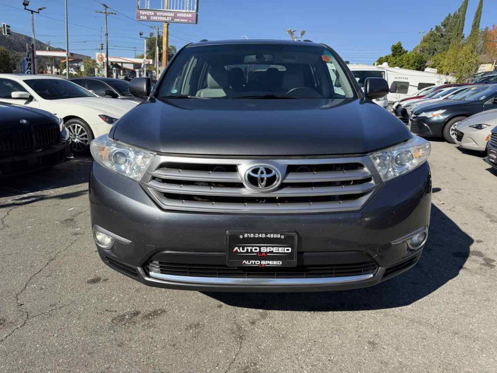 2012 Toyota Highlander Image 2
