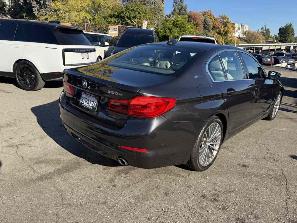 2019 BMW 5 Series Image 3