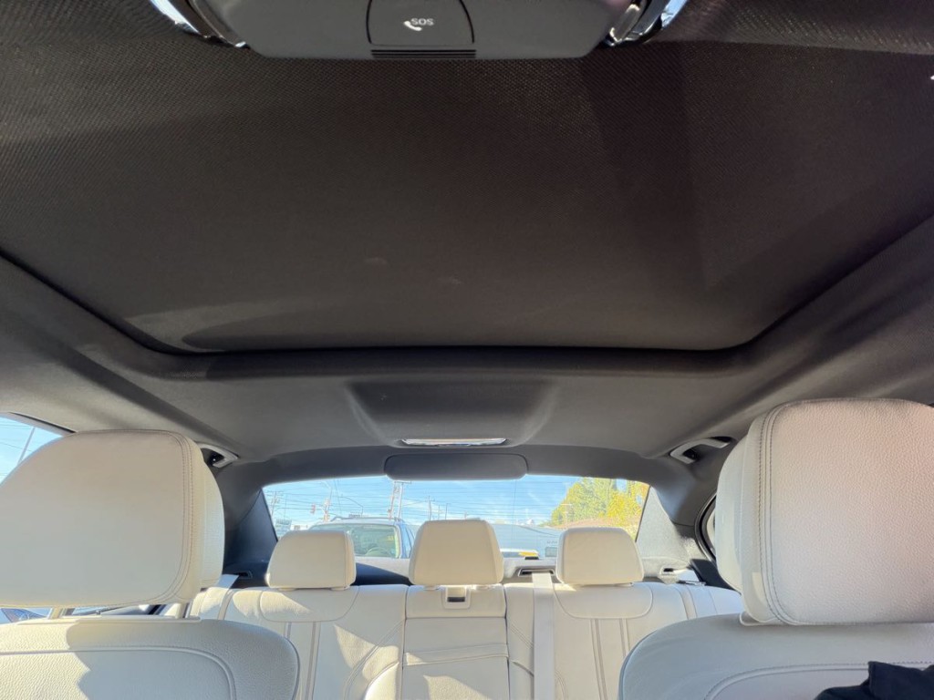 2019 BMW 5 Series Image 16