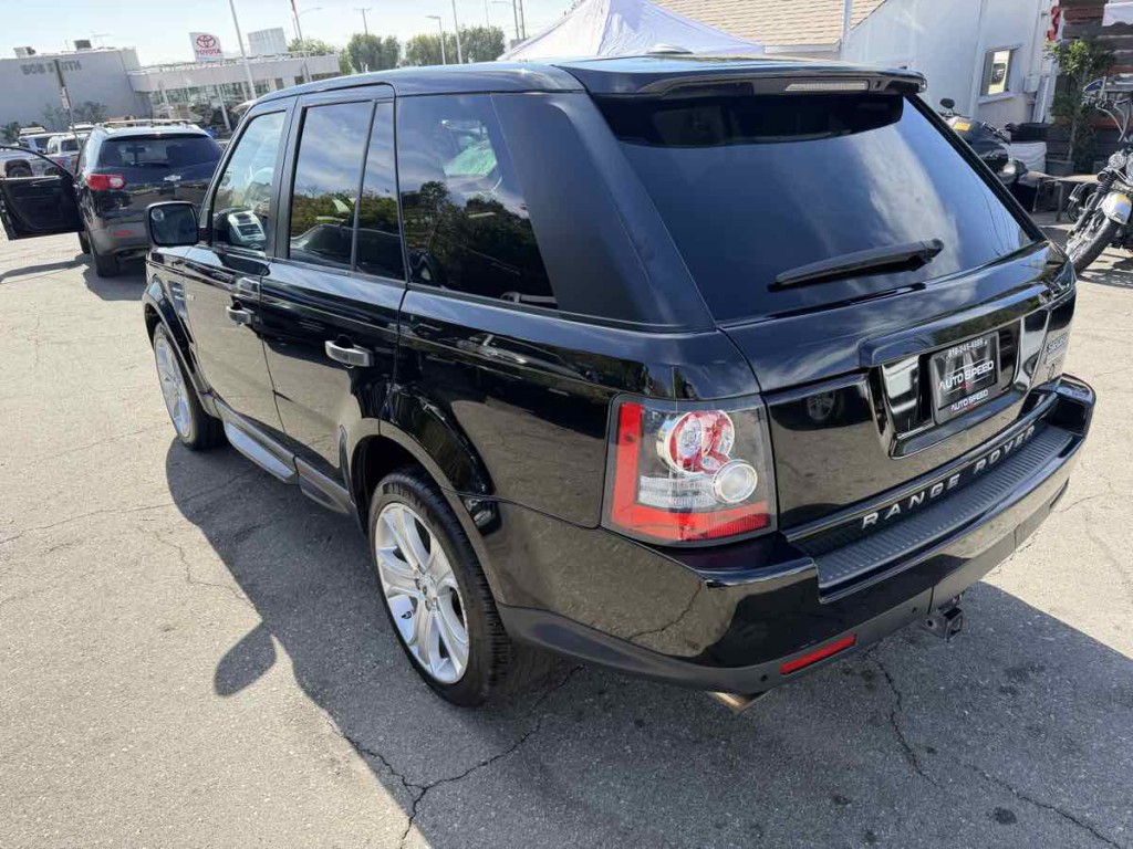 2011 Land Rover Range Rover Sport Image 4