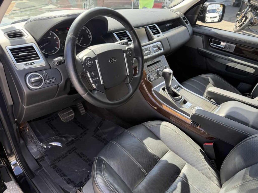 2011 Land Rover Range Rover Sport Image 10