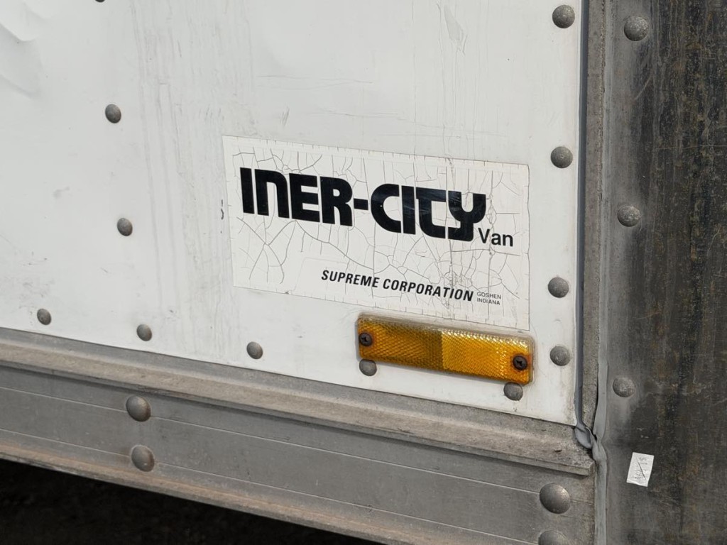 1995 Chevrolet Commercial Cutaway Image 11