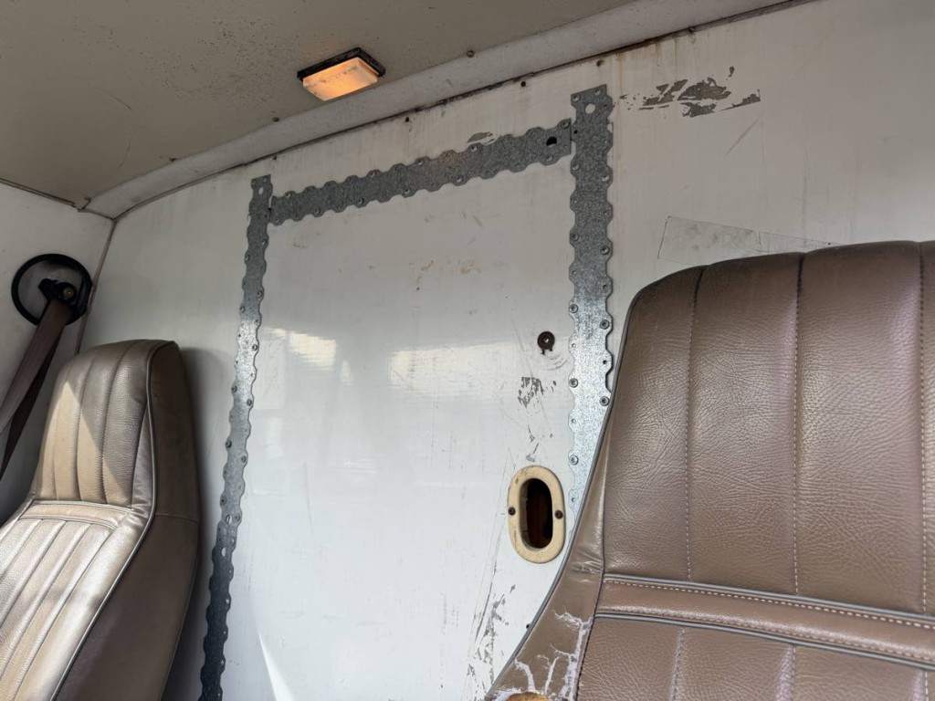 1995 Chevrolet Commercial Cutaway Image 24