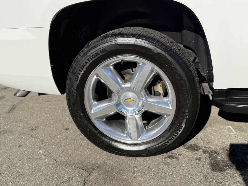 2011 Chevrolet Tahoe Image 8