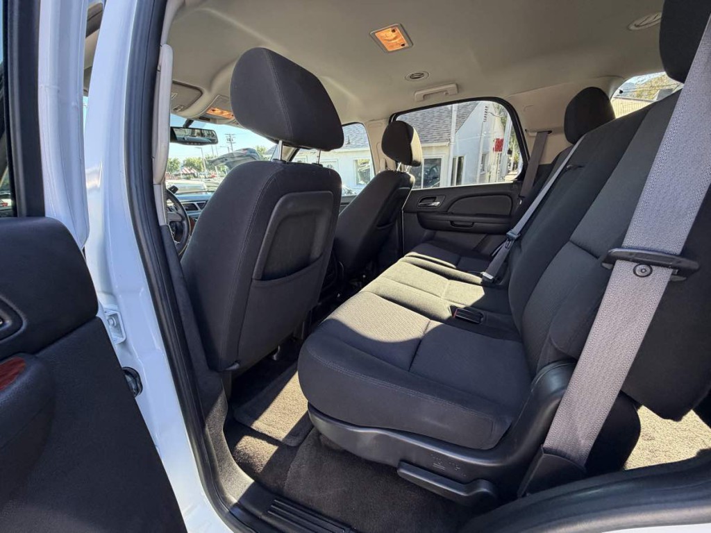 2011 Chevrolet Tahoe Image 11