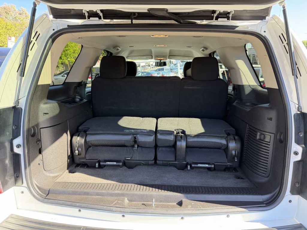 2011 Chevrolet Tahoe Image 16