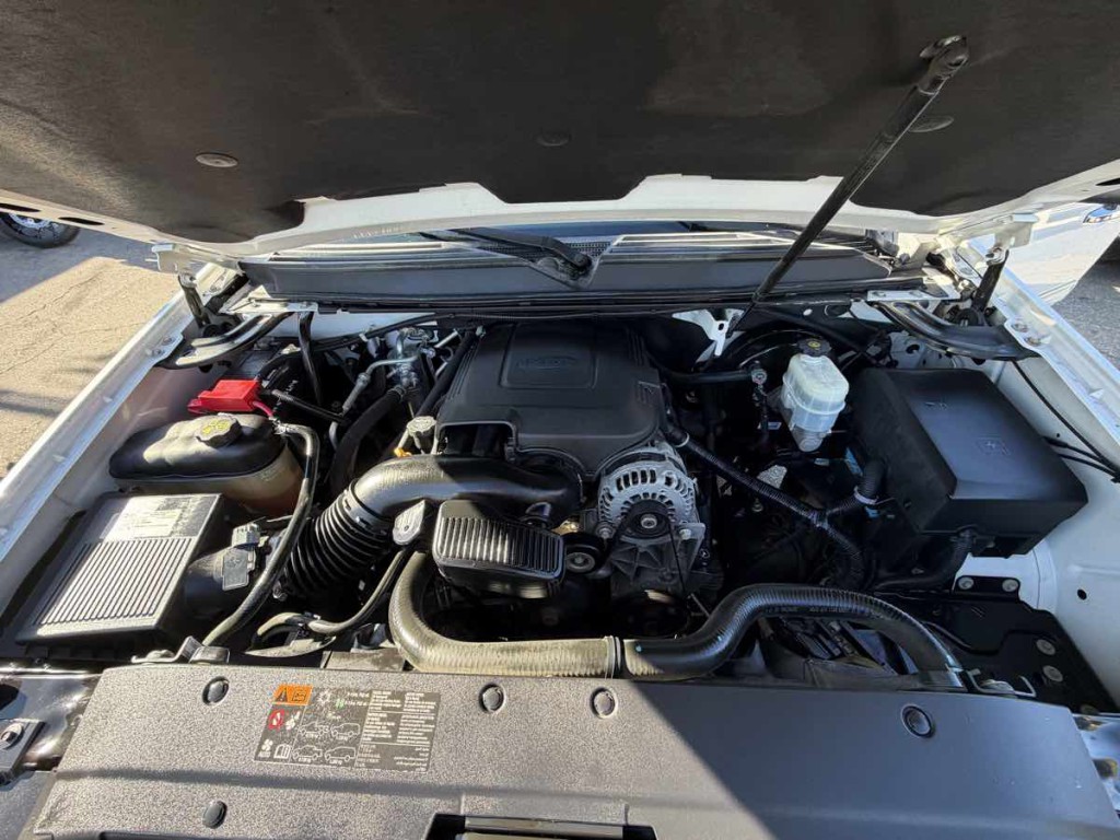 2011 Chevrolet Tahoe Image 18