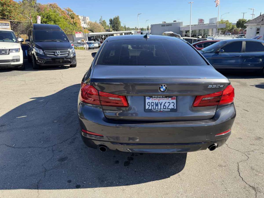 2019 BMW 5 Series Image 5