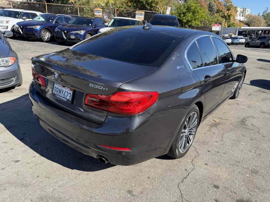 2019 BMW 5 Series Image 6