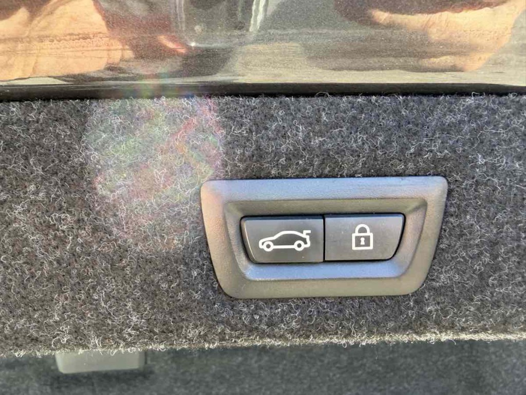 2019 BMW 5 Series Image 19