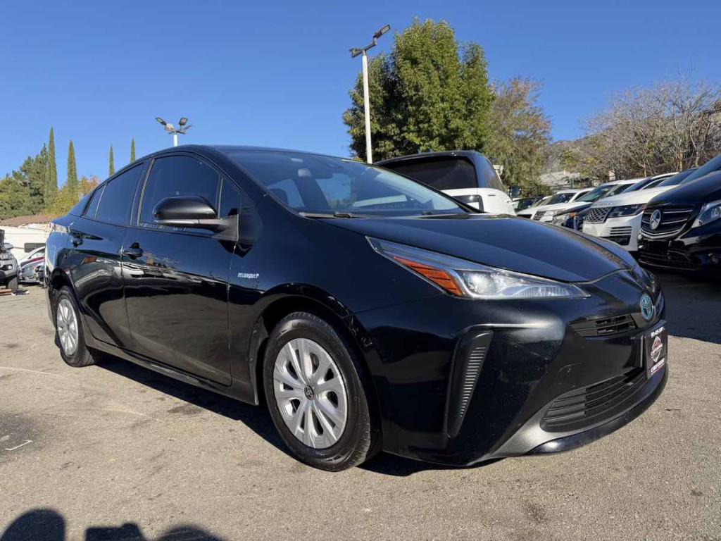 2021 Toyota Prius Image 1