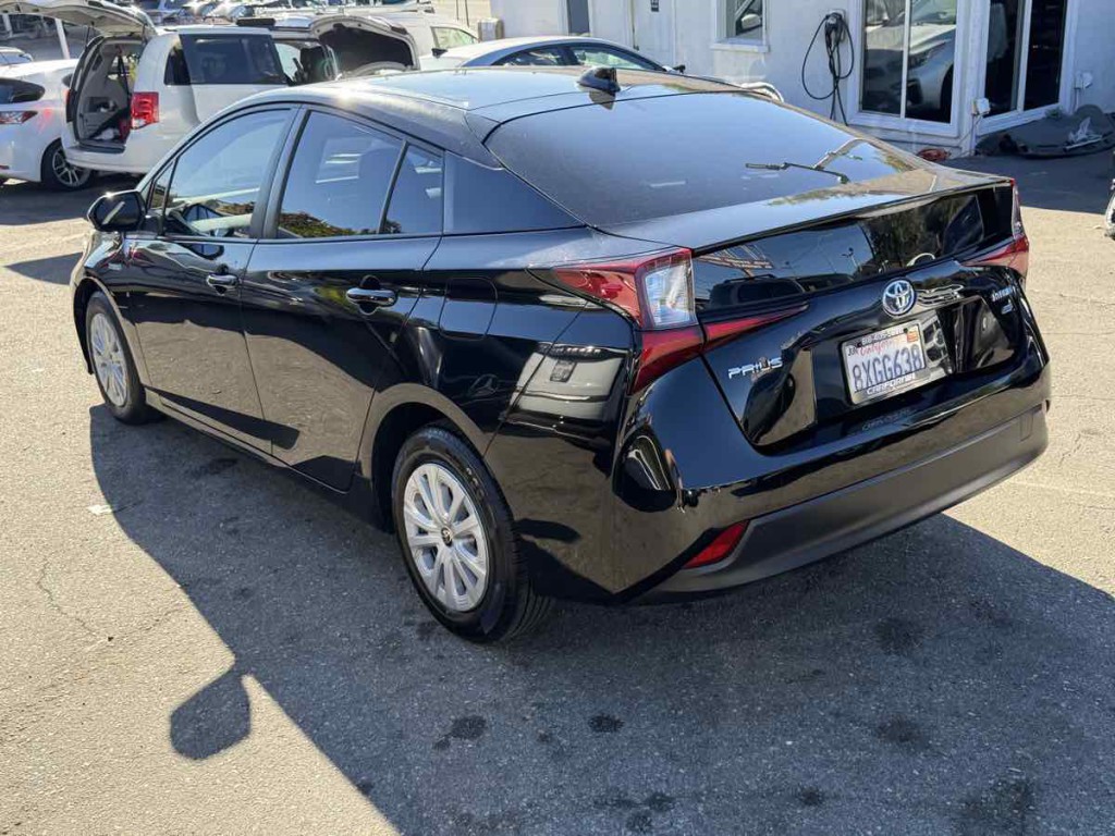 2021 Toyota Prius Image 4