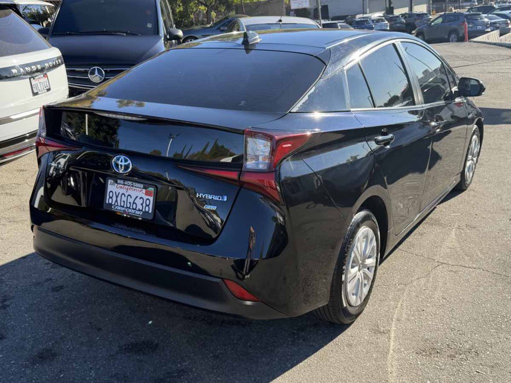 2021 Toyota Prius Image 6
