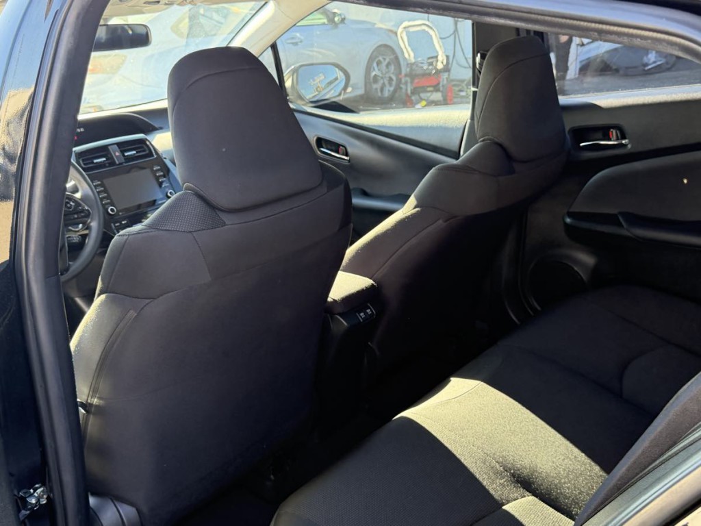 2021 Toyota Prius Image 17