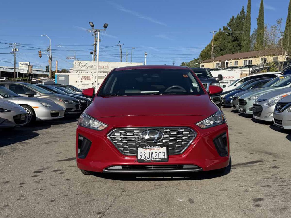 2022 Hyundai Ioniq Hybrid Image 2