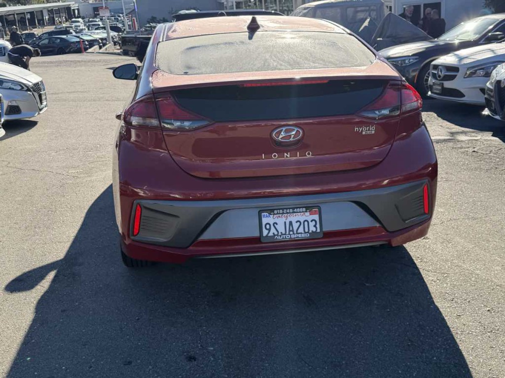 2022 Hyundai Ioniq Hybrid Image 4