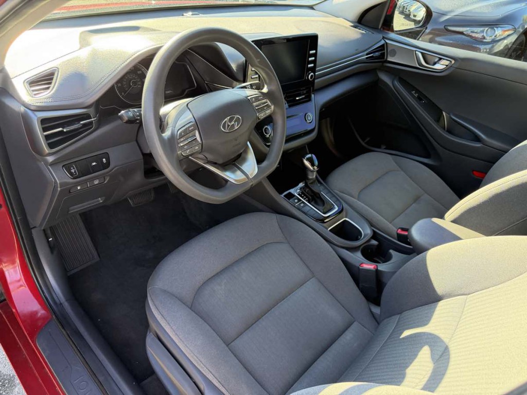 2022 Hyundai Ioniq Hybrid Image 8