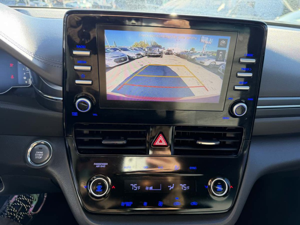 2022 Hyundai Ioniq Hybrid Image 24