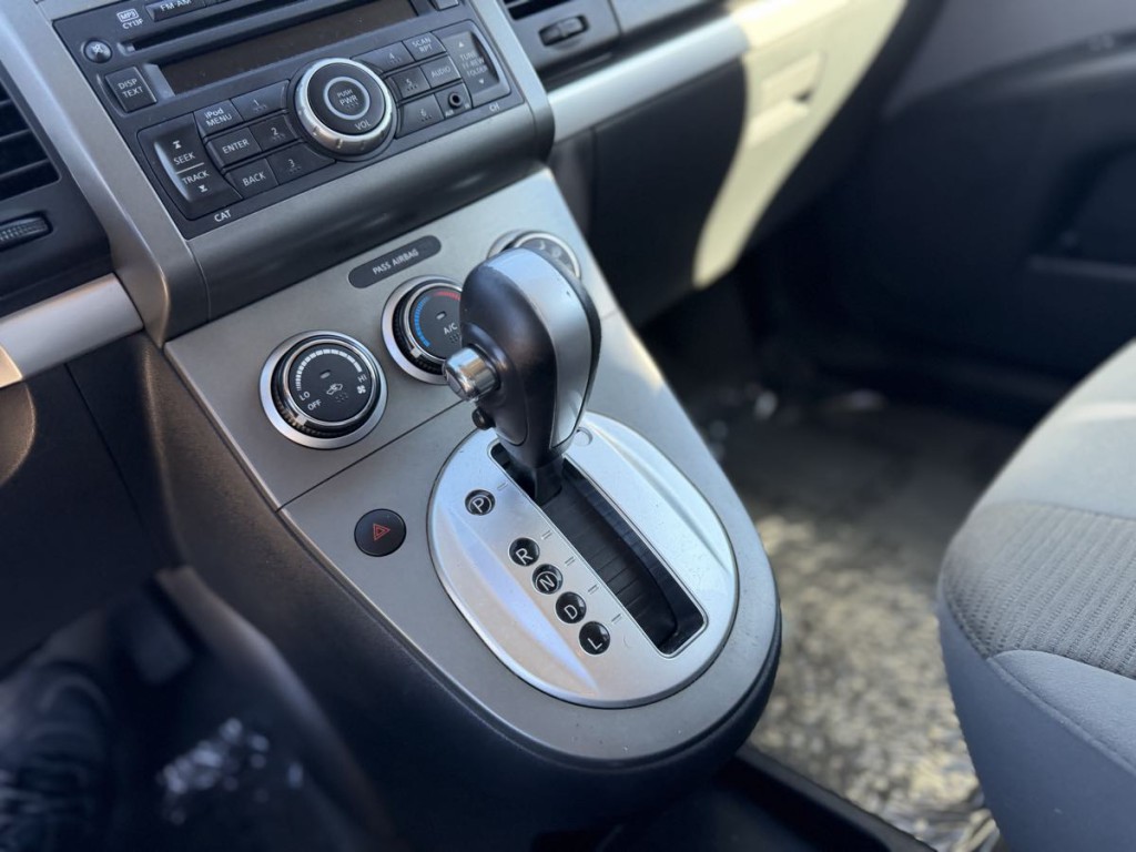 2012 Nissan Sentra Image 18